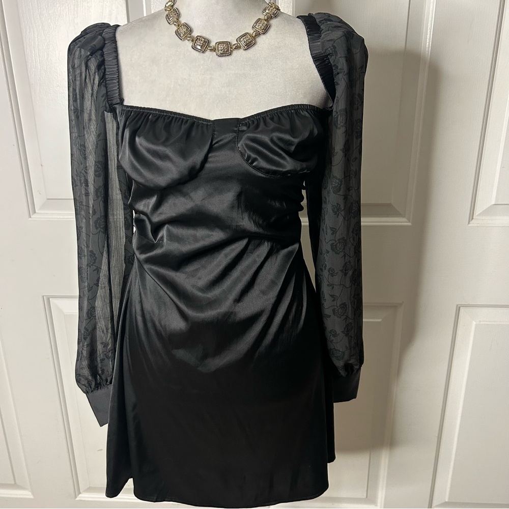 DANIELLE BERNSTEIN Puff-Sleeve Mini Dress (size 6) - Picture 4 of 9
